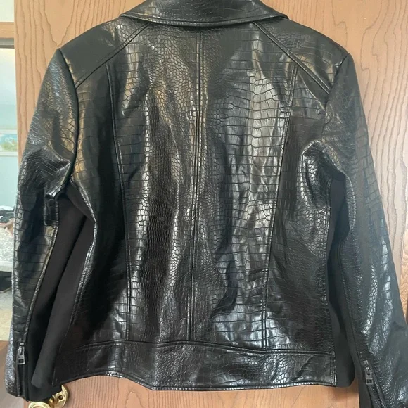 Chico's faux leather croc jacket, standard size XL, Chico size 3 - Picture 5 of 5